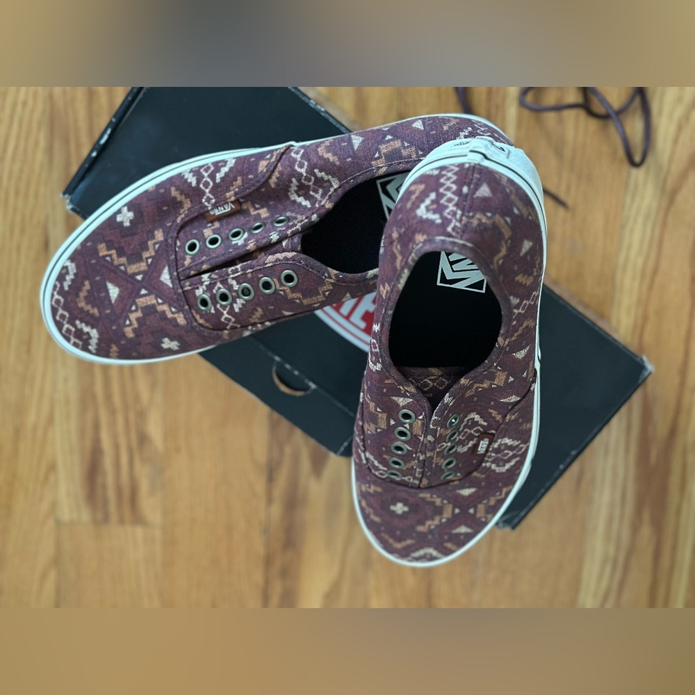 NWOT VANS AUTHENTIC (TRIBE RUG) RED CLAY MENS SIZE 10 - Picture 2 of 10